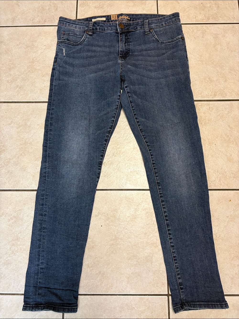 KUT From The Kloth Katy Boyfriend Straight-Leg Jeans✨